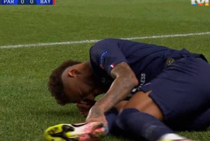 Neymar sofreu entrada dura na final da Liga dos Campeões
