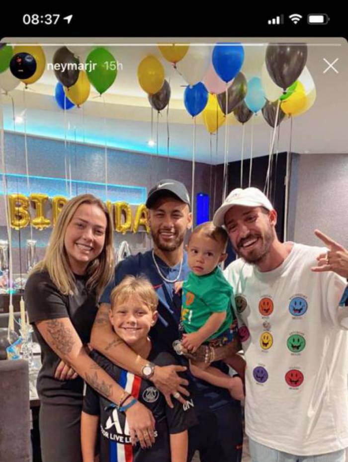 Neymar comemora anivers&aacute;rio de 9 anos do filho