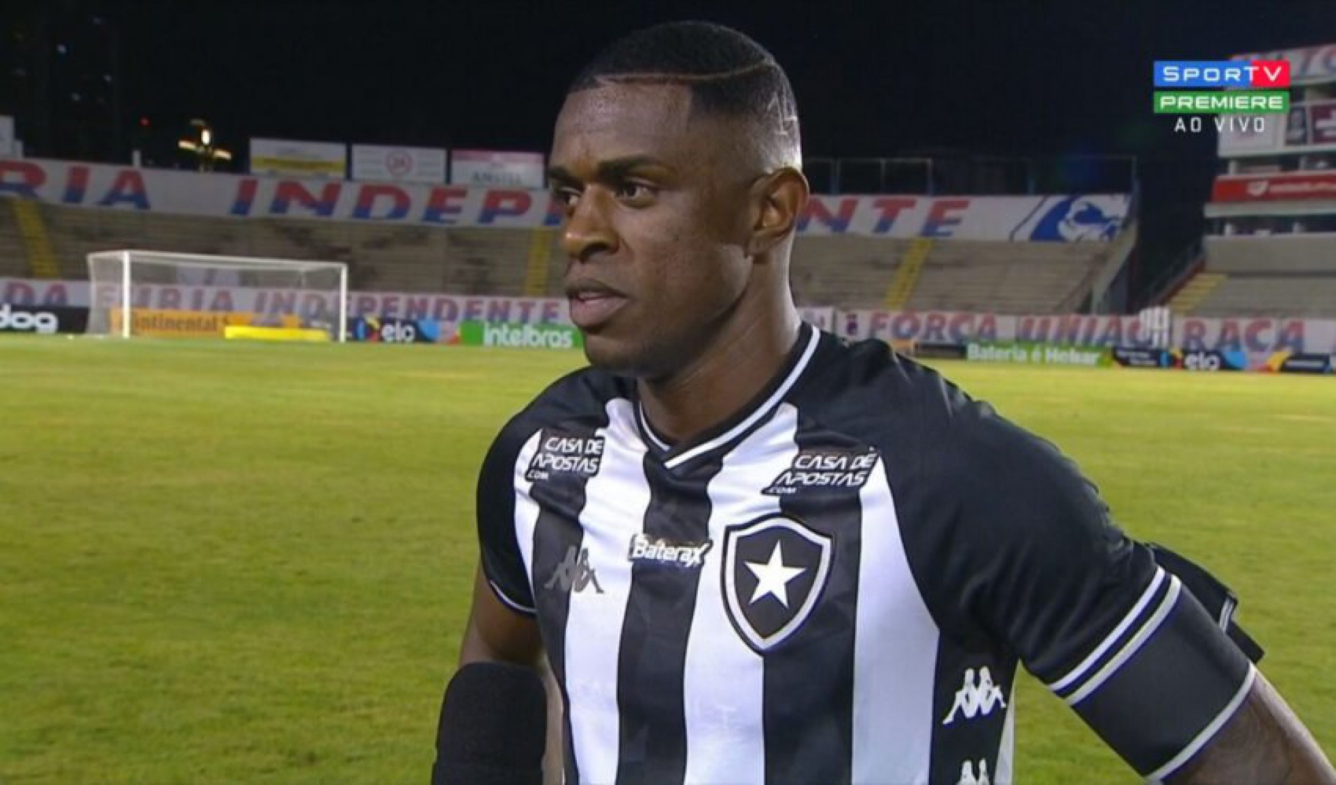 Torcida do Botafogo cobra posicionamento do clube após suposta noitada de atletas