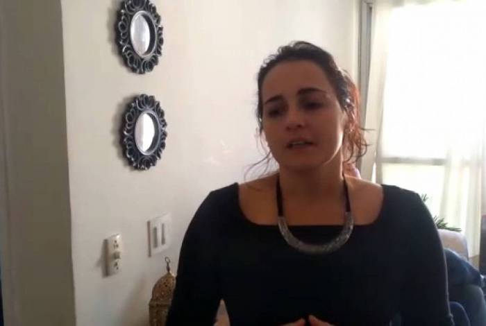 Amanda Coelho, 36, relata experiência de ter sido feita refém no Rio Comprido, Zona Norte do Rio