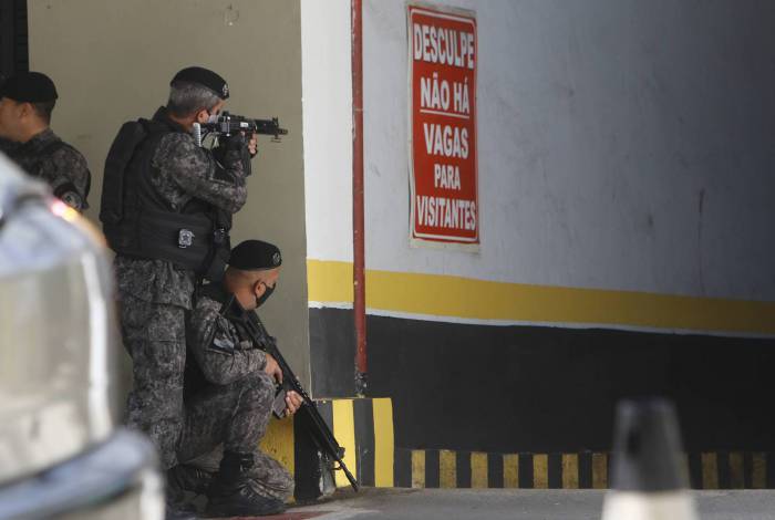 Guerra de traficantes no Complexo do Sao Carlos, no Rio Comprido, zona norte do Rio, na última quinta-feira