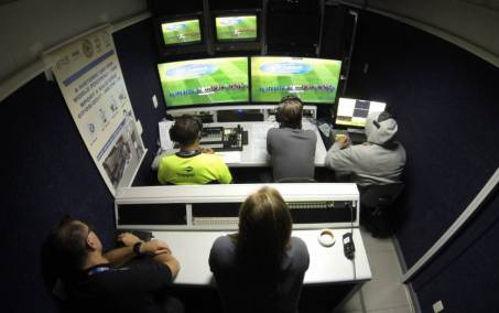 'Central do Apito' avalia primeira rodada do VAR na Série B como 'trágica'