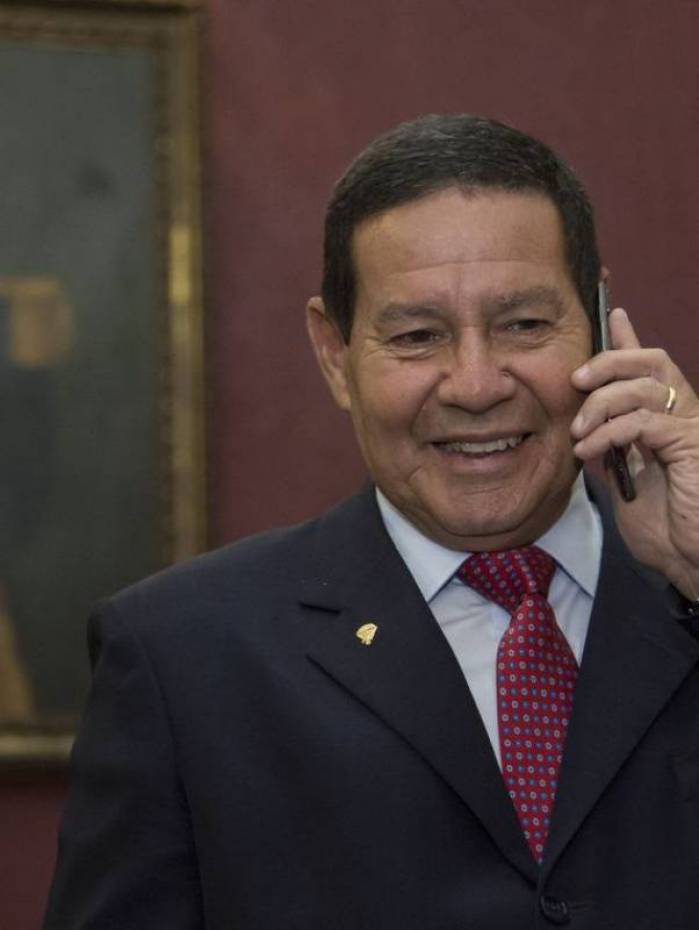 Vice-presidente General Hamilton Mour&atilde;o

