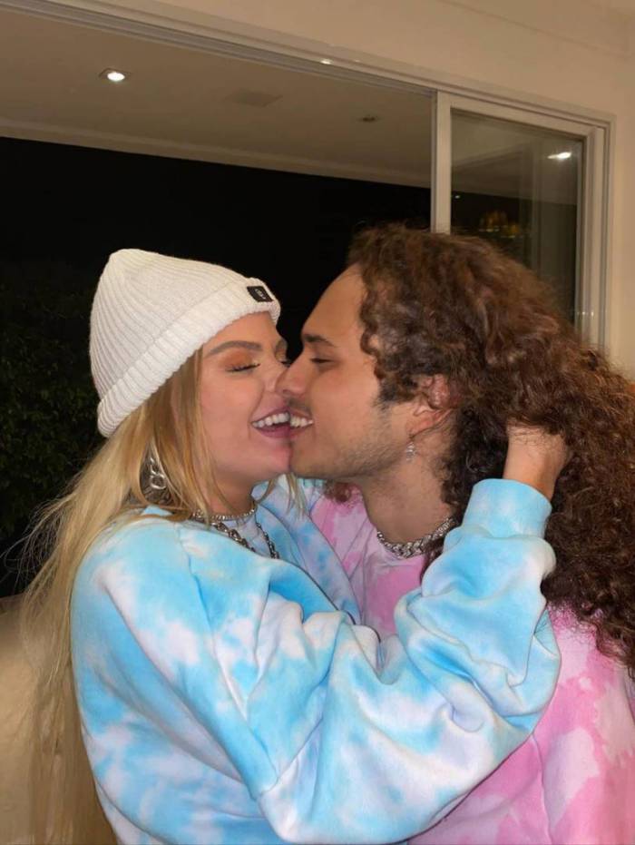 Luísa Sonza e Vitão assumem romance 