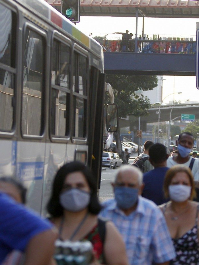 Passageiros se queixaram do desaparecimento de linhas de &ocirc;nibus 