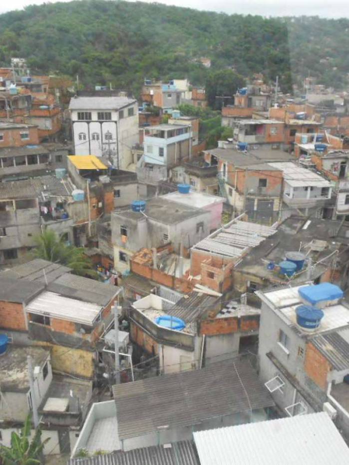 Vila Cruzeiro é uma das comunidades do Complexo da Penha, onde a patota do mal de Abelha se esconde