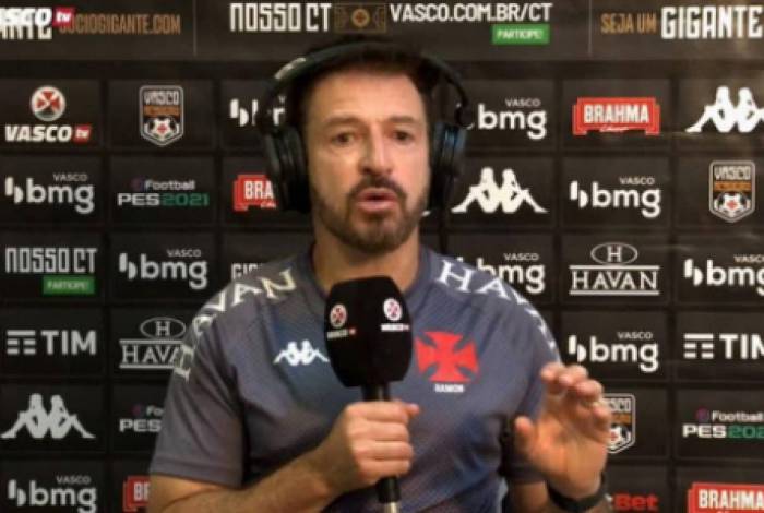 Ramon Menezes em entrevista coletiva após derrota do Vasco para o Botafogo