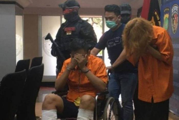 O homem foi atraído ao apartamento por um casal que pensou que ele fosse rico
