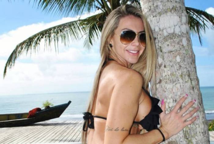 Denise Rocha é 'A Gata da Hora'