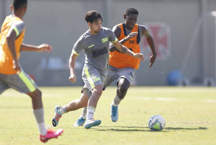 Martin Benítez, com a bola nos pés