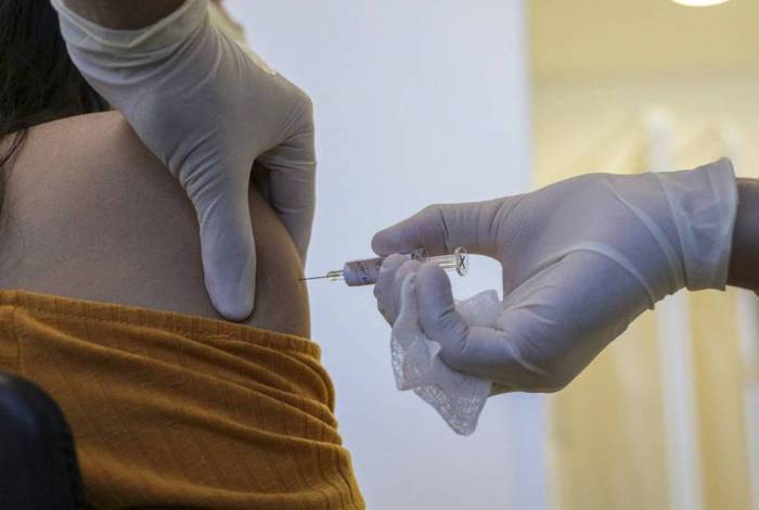 Vacina do Butantã é segura, mas aval sobre eficácia fica para o fim do ano
