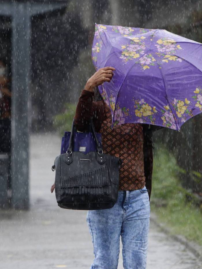 Ter&ccedil;a-feira chuvosa no Rio 