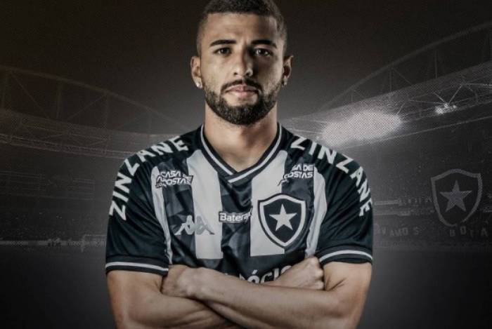 O Botafogo anunciou a contratação de Gustavo Cascardo