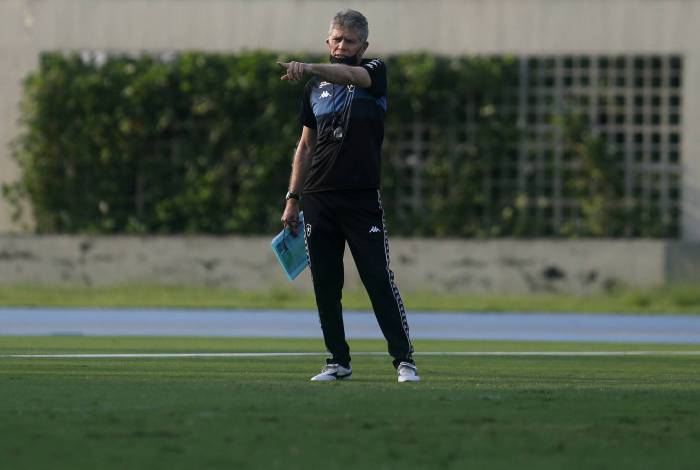 Equipe de Paulo Autuori precisa vencer o Atlético Goianiense