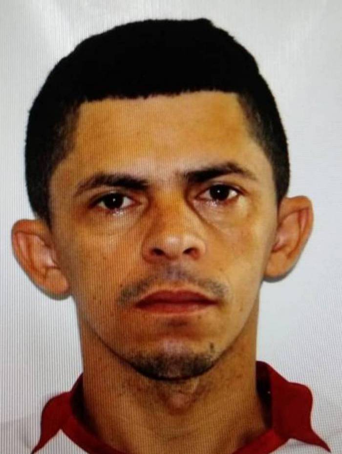 Willian Adriano Sobreira dos Santos, conhecido como Pará - Traficante procurado por ser o responsável do tiroteio na Prainha em Arraial do Cabo - 