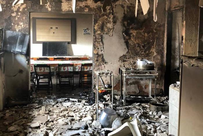 Cozinha e refeitório do clube ficaram destruídos em Cajazeiros