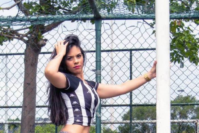 Lilia Moreno é torcedora do Botafogo — A Gata da Hora