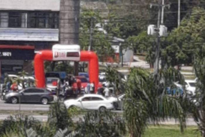 Tentativa de assalto na Avenida das Américas, na Zona Oeste