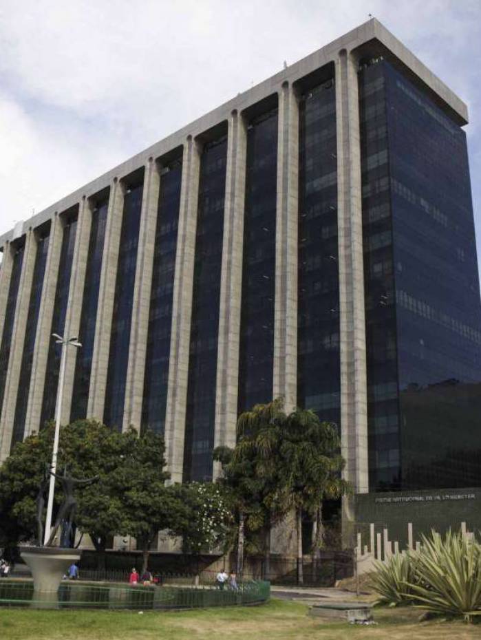 Prefeitura decidiu ignorar acordos para pagamento de débitos antigos com a concessionária de energia e acumula dívida desde 2018