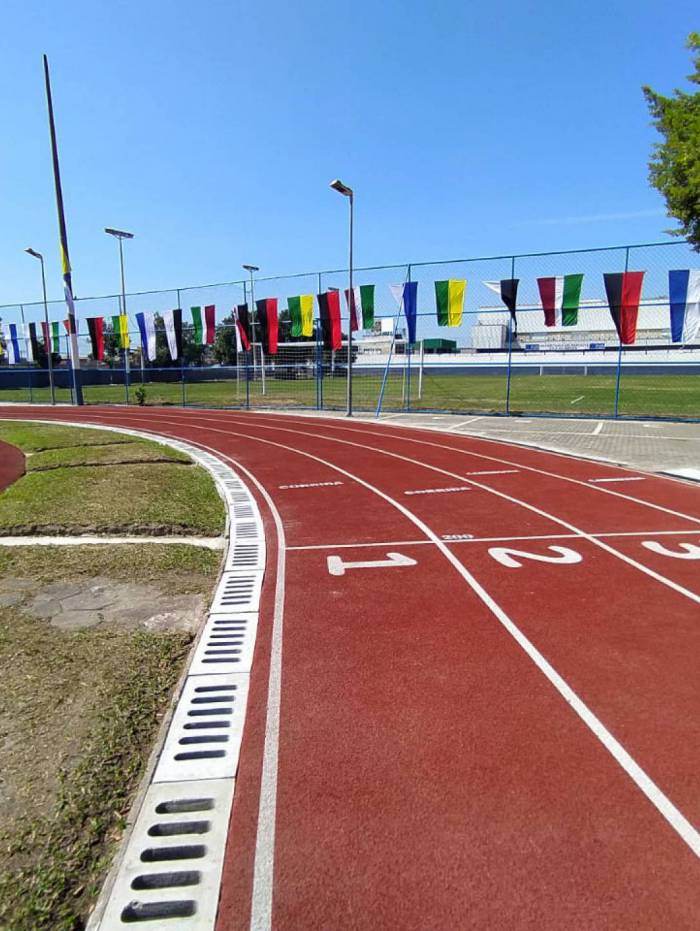 A Vila Ol&iacute;mpica de S&atilde;o Jo&atilde;o de Meriti funciona diariamente das 6h &agrave;s 21h30, na Rua Milton, s/n&ordm;, no Grande Rio, &agrave;s margens da Rodovia Presidente Dutra.