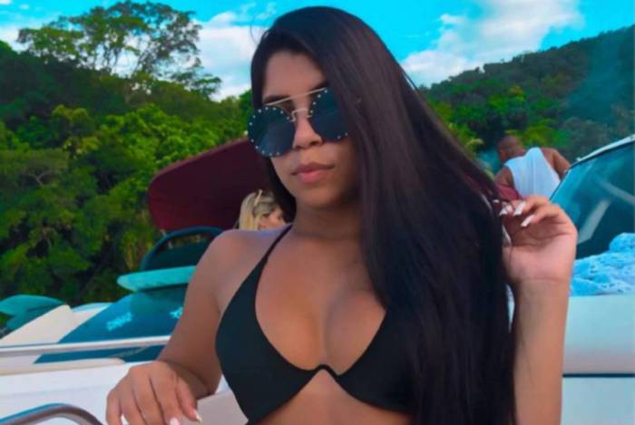 Gata da Hora Larissa Oliveira