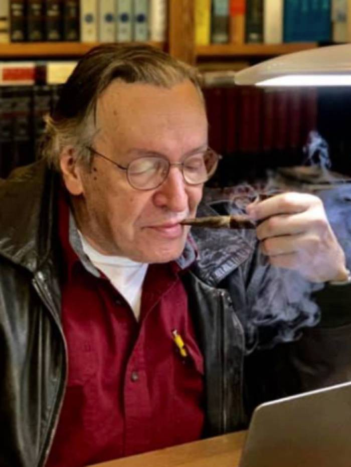 Olavo de Carvalho era considerado o guru do bolsonarismo