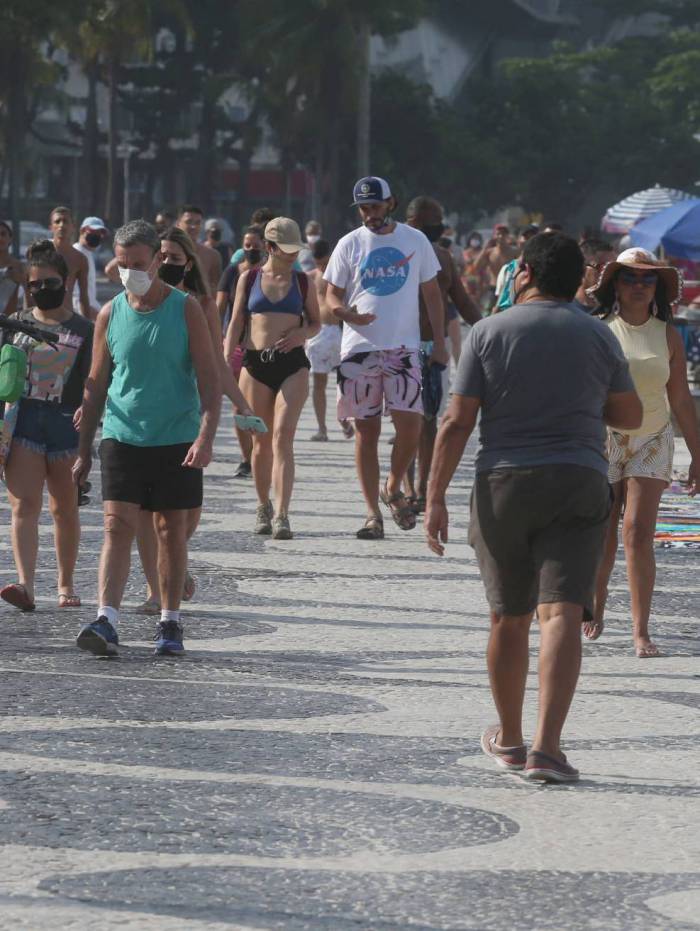 Praia de Copacabana em meio &agrave; pandemia