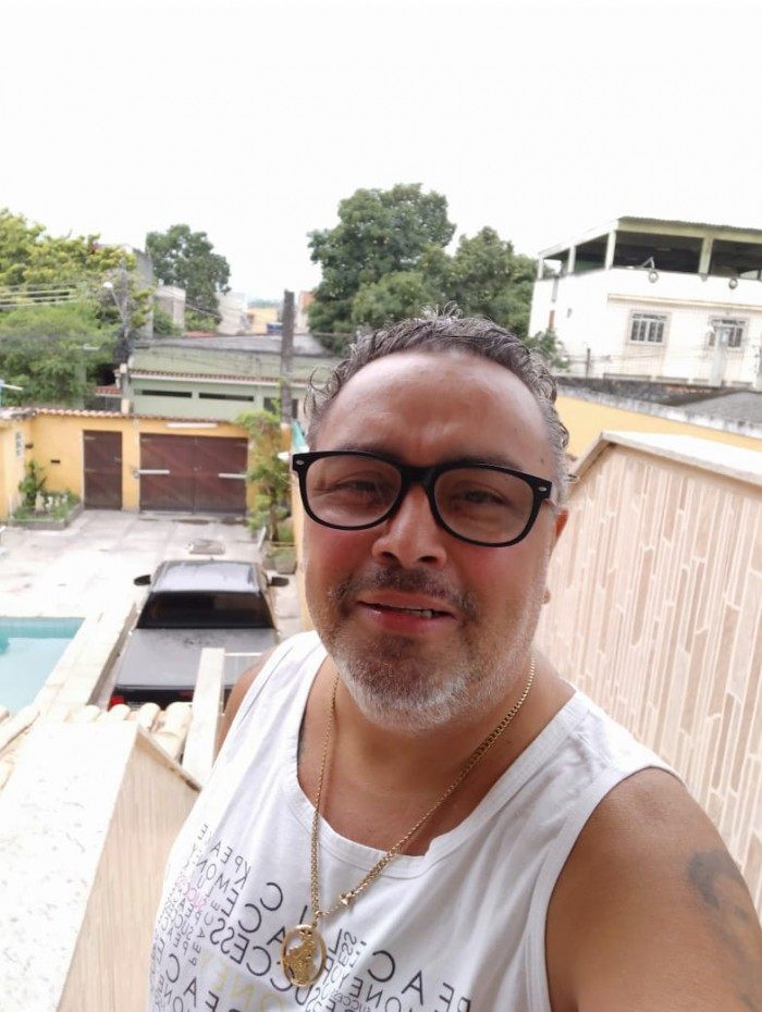 Família de Carlos Alberto Carvalho, 60 anos, afirma que ele testou positivo duas vezes para covid-19 - Acervo Pessoal