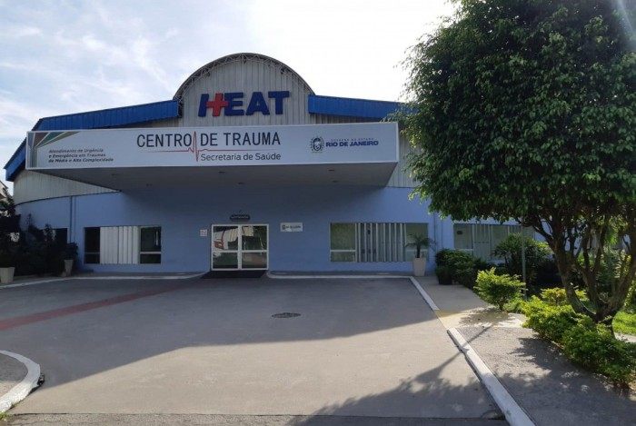 A vítima foi transferida para o Hospital Estadual Alberto Torres, no Colubandê, em São Gonçalo