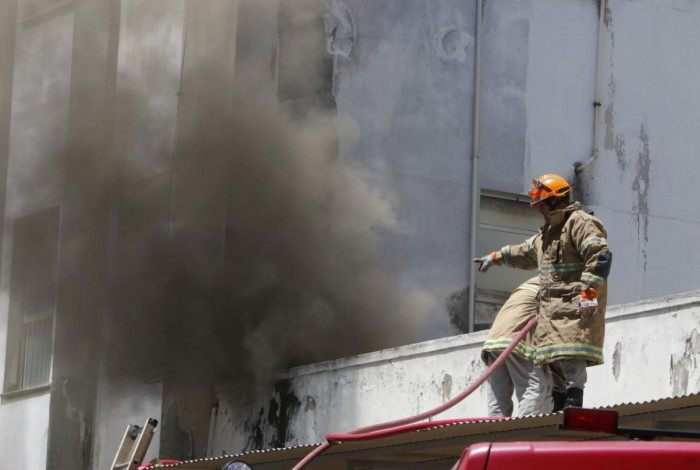 Incêndio atinge o Hospital Federal de Bonsucesso