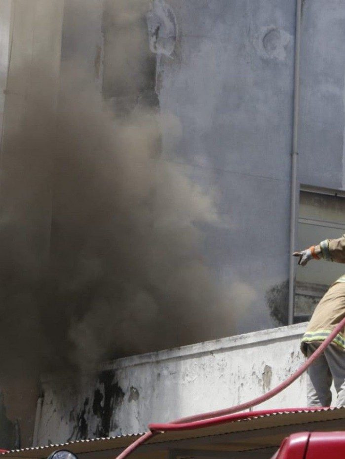 Inc&ecirc;ndio atinge o Hospital Federal de Bonsucesso
