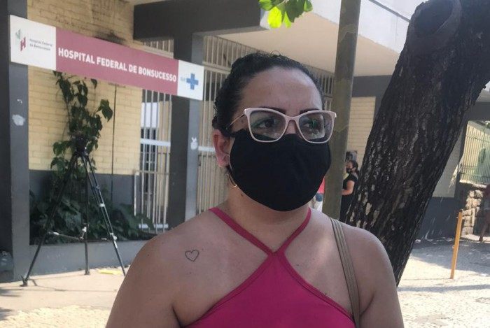 C&iacute;ntia de Oliveira Pereira, 30 anos,