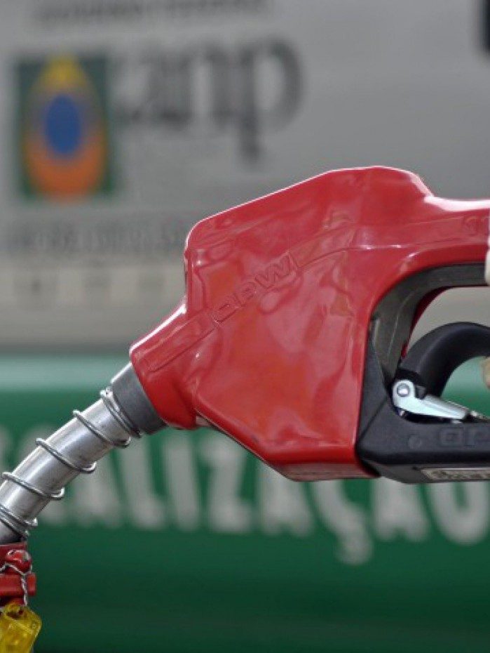 At&eacute; a edi&ccedil;&atilde;o de nova regra, o ICMS sobre os combust&iacute;veis deve levar em conta a m&eacute;dia de pre&ccedil;os nos &uacute;ltimos 60 meses.