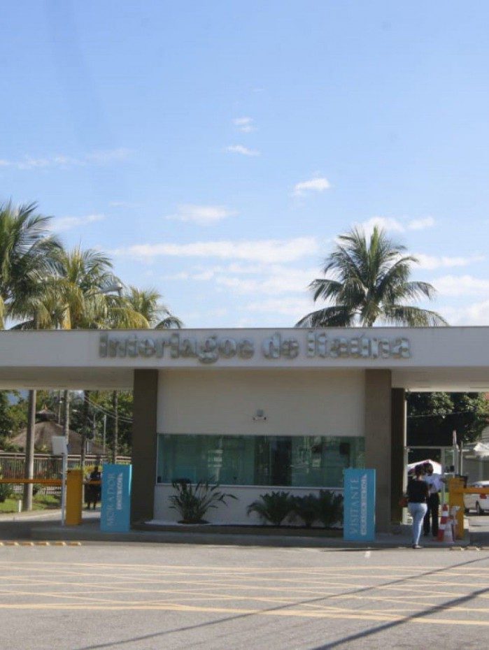 Ele morava no condom&iacute;nio interlagos de itauna, na Barra da Tijuca, onde ocorrer&aacute; o vel&oacute;rio