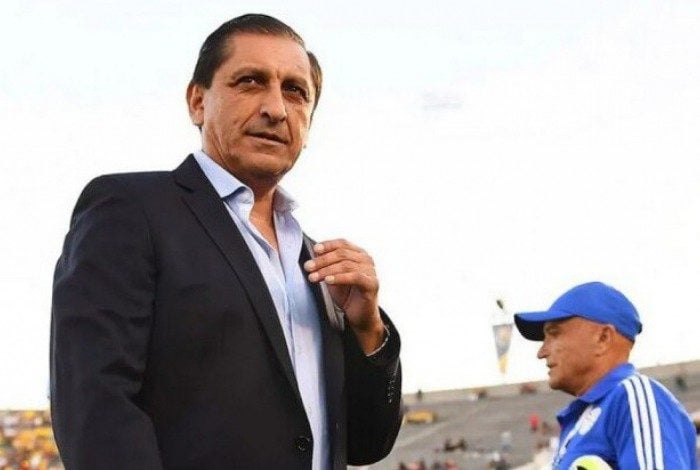 O último trabalho de Díaz
foi no Libertad, do Paraguai, de onde saiu em setembro