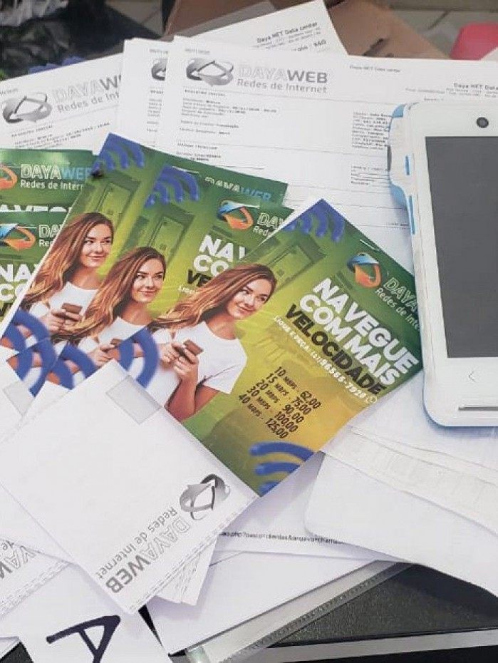 PM encontra rede clandestina de internet da milícia na Praça Seca