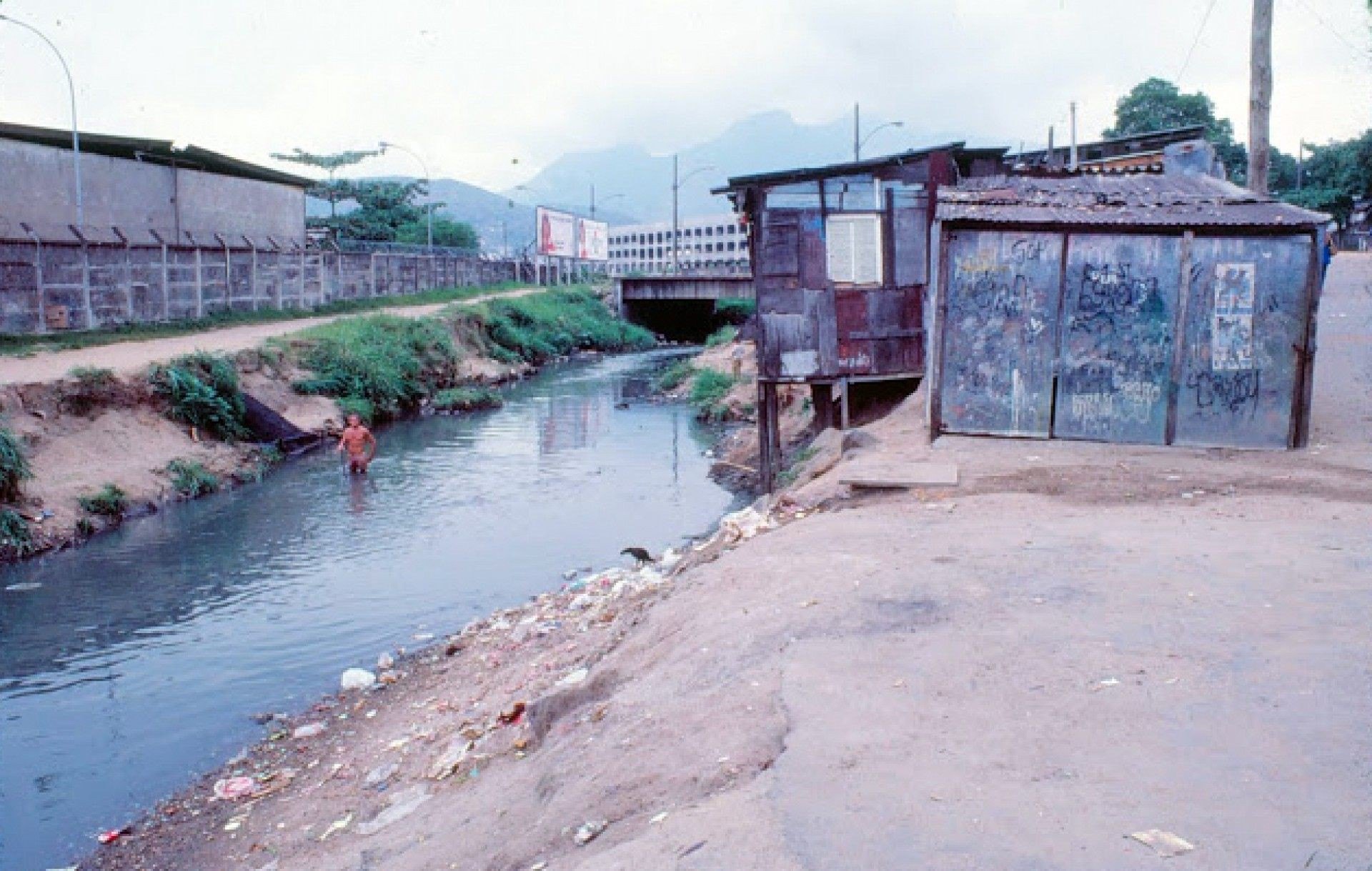 Pesquisadora vê capacidade dos jovens do Jacarezinho 'jogada fora