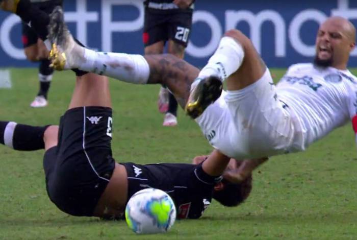 Volante Felipe Melo tem fratura no tornozelo esquerdo e desfalca o Palmeiras por até quatro meses
