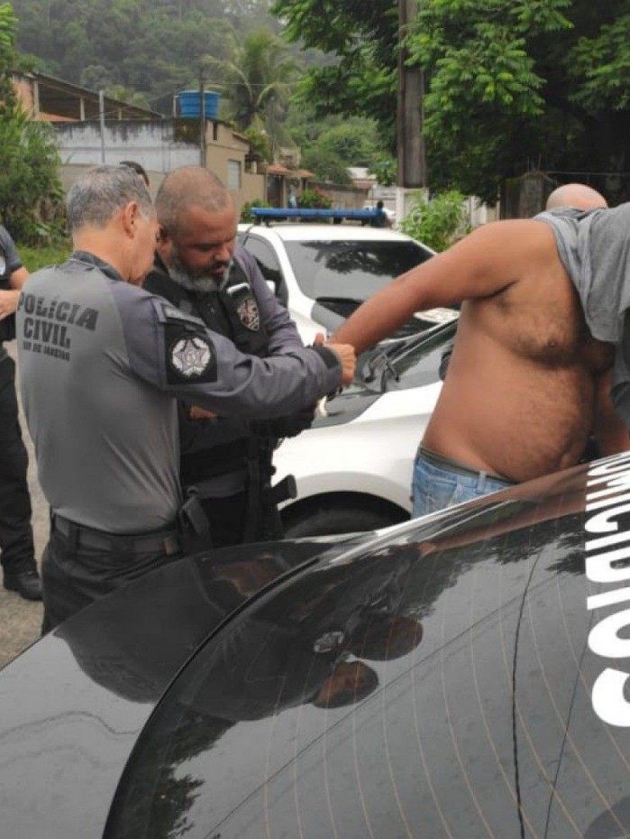 Polícia Civil e MP fazem operação contra a milícia de Magé