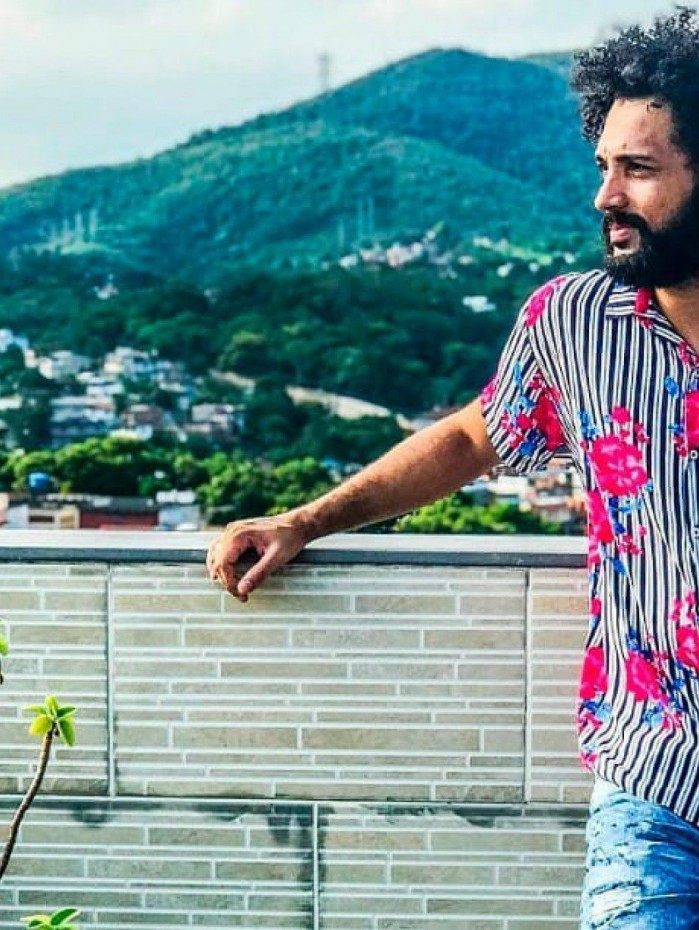 Cineasta Cadu Barcellos foi morto a facadas no Centro do Rio