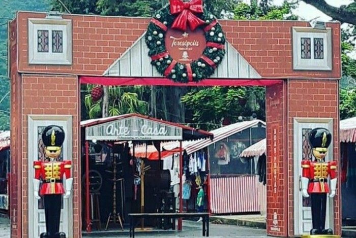 Feira do Alto investiu em decoração de Natal e espera crescimento nas vendas