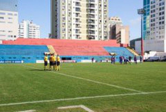 São Caetano não entrou em campo e perdeu por W.O.