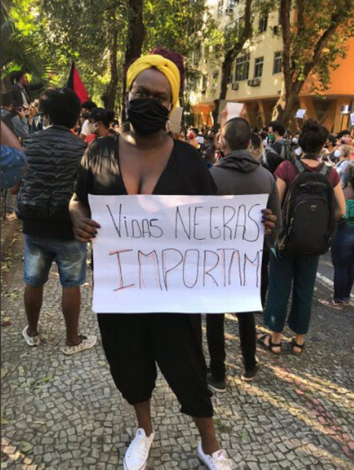 Benny Briolly é a primeira travesti eleita ao Legislativo de Niterói 