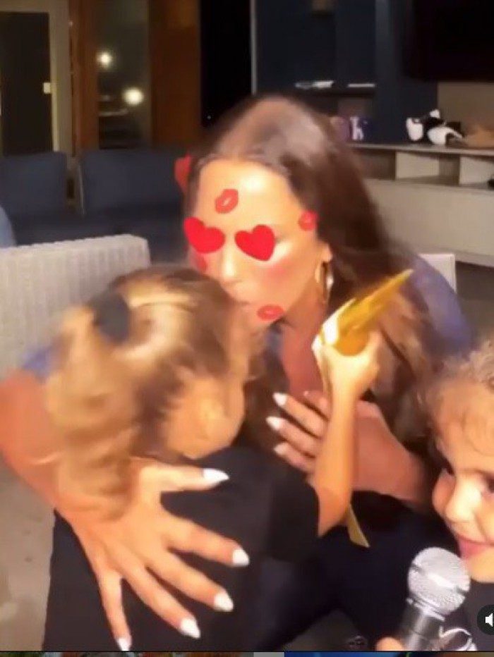 Ivete Sangalo e as filhas Helena e Marina - Reprodução