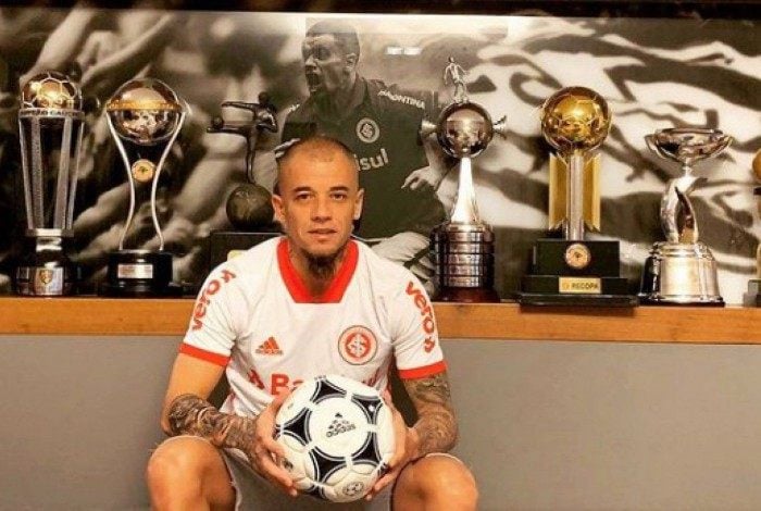 D'Alessandro anuncia que deixa o Internacional no fim da temporada