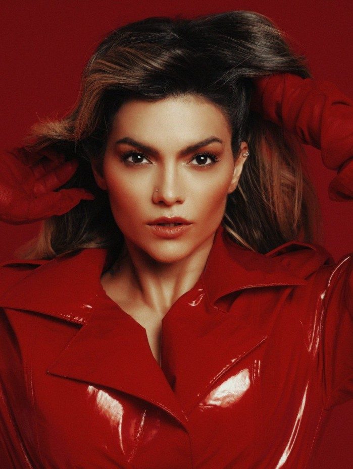 Com 20 anos de carreira, Kelly Key se mantém relevante na música e nas redes sociais