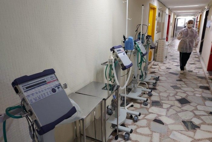No momento, há 82 pacientes de Covid-19 hospitalizados na Rede Pública Municipal de Saúde e outros 888 doentes se recuperando em quarentena domiciliar