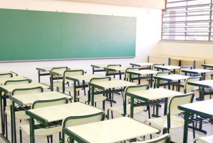 Justiça impede retorno de aulas presenciais para professores do grupo de risco
