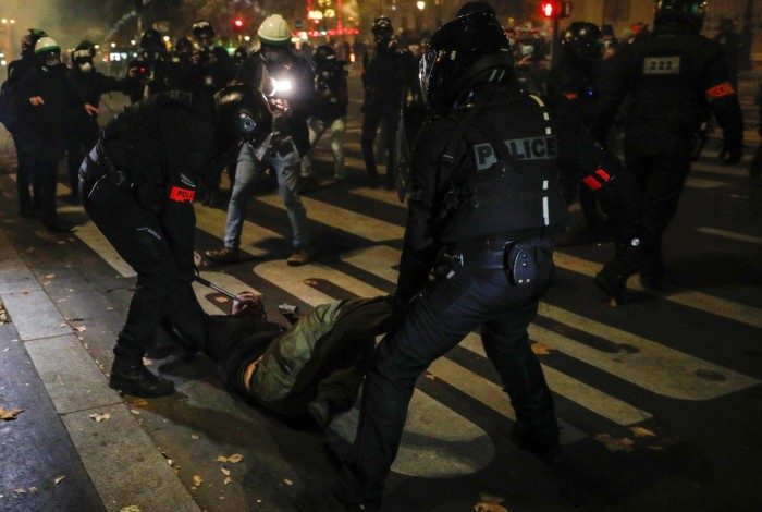 Protestos contra lei de segurança na França são marcados por confrontos