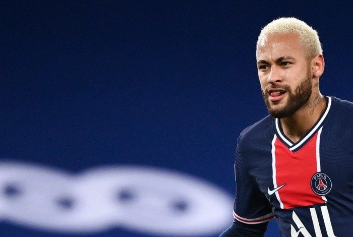 Neymar deixou sua marca na partida contra o Bordeaux